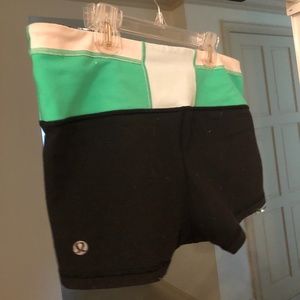 RARE *Reversible* Lululemon Shorts